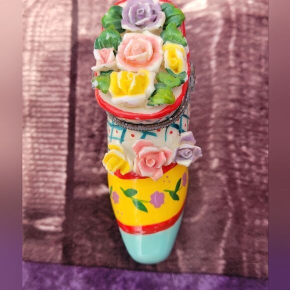 Trinket Box Porcelain Shoe - Picture 2 of 10